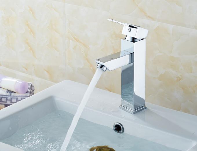 Robinets de mélangeur en laiton de robinets d'évier de Bath de trou simple en alliage de zinc de poignée/lavabo
