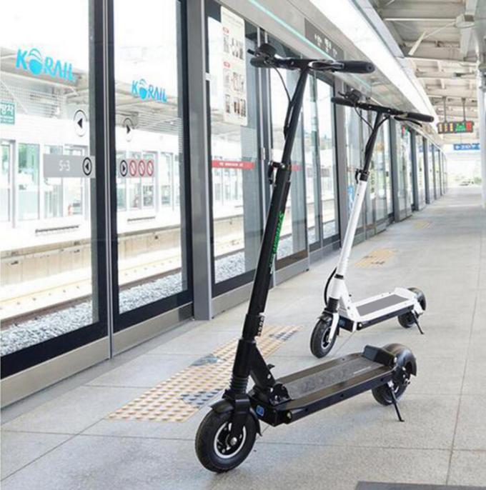 Partagez le scooter électrique se pliant avec Iot, technologie pliante de scooter, de forge du poids léger E et matériel de haute qualité