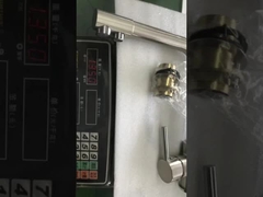 Robinet d'eau intelligent monté sur le pont en laiton à trois voies de cuisine